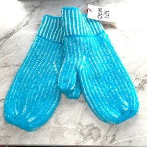 NWT Open edit blue striped mittens